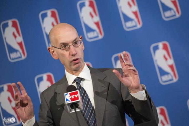 法国队官方媒体恭喜姆巴佩入选FIFPRO年度最佳